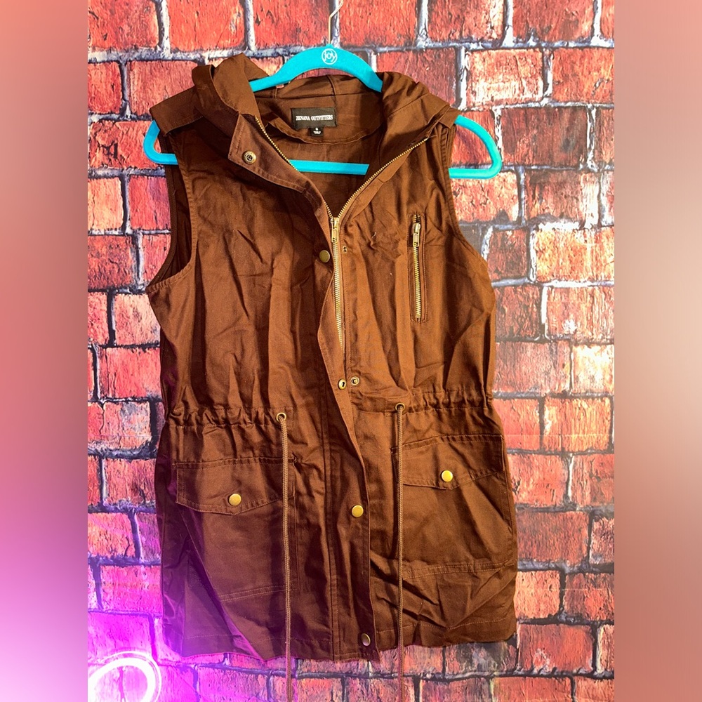 Boutique vest